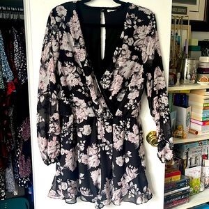 Floral long sleeve romper v neck